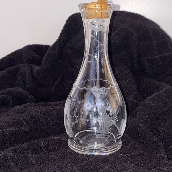 Vintage Heisey Glass Bitters Bottle with Circus Etch Lion Tamer 6" tall - Picture 11 of 16